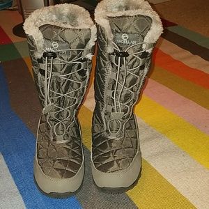 MAGELLAN WINTER BOOTS W/FURR COLLAR